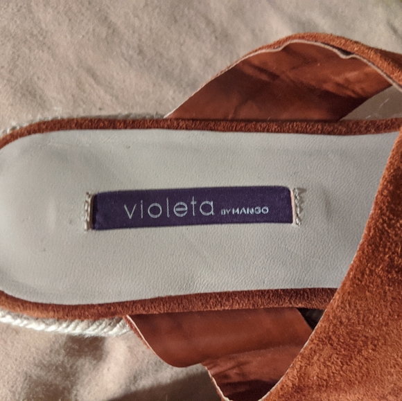 Platform Sandals - Picture 3 of 7